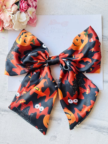 Pumpkins, Witches Hats & Bats Bow