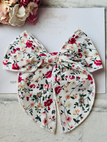 Green & Red/Pink Flowers Bow