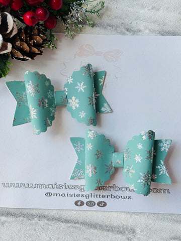 Small Green & Silver Holographic Snowflake Bows