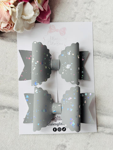 Small Grey & Holographic Silver Bows